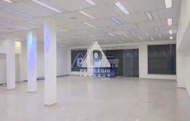 Imagem: O depósito possui 300m² de Área e está localizado em Vila