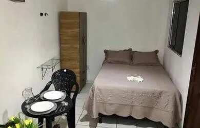 Imagem: A casa possui 1 Banheiro e está localizado em Glória, Vila