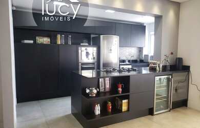 Imagem: O apartamento possui 3 Dormitórios, 5 Banheiros, 3 Vagas na