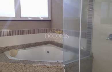 Imagem: A casa em condomínio possui 4 Dormitórios, 4 Banheiros, 280m²