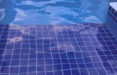 Imagem: A casa possui 3 Dormitórios e 2 Vagas na garagem e está localizado