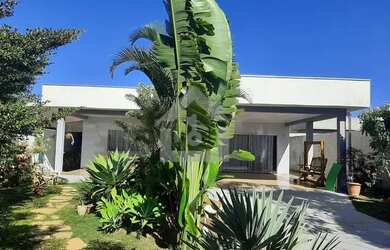 Imagem: A casa em condomínio possui 3 Dormitórios, 2 Banheiros, 2