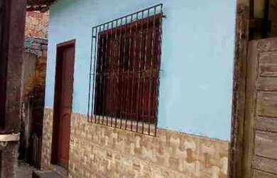Imagem: A casa possui 1 Dormitório, 1 Banheiro, 100m² de Área e
