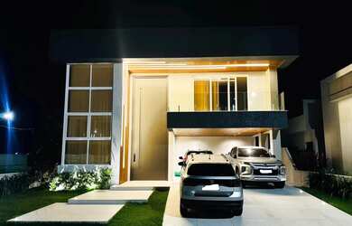 Imagem: A casa em condomínio possui 5 Dormitórios, 5 Banheiros, 4