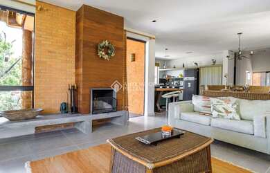 Imagem 4: Casa de Alto Padrão Mobiliada à Venda no Condomínio Ibira - Imbituba/SC