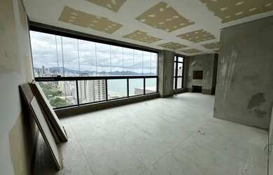 Imagem: O apartamento possui 3 Dormitórios, 3 Banheiros, 2 Vagas na