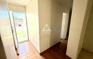 Imagem 8: Ótima cobertura linear de dois quartos, com vistão para o Pão de açúcar...