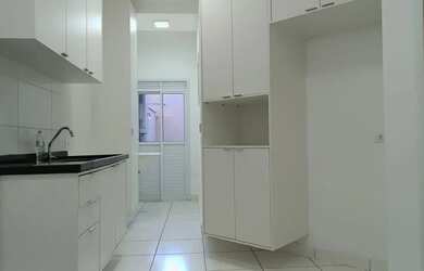 Imagem: O apartamento possui 2 Dormitórios, 2 Banheiros, 2 Vagas na