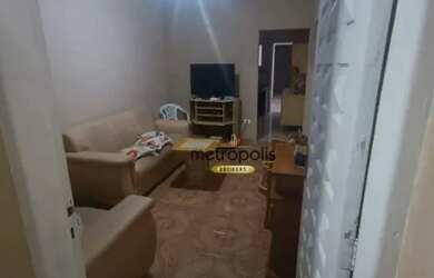 Imagem: A casa possui 2 Dormitórios, 2 Banheiros, 2 Vagas na garagem