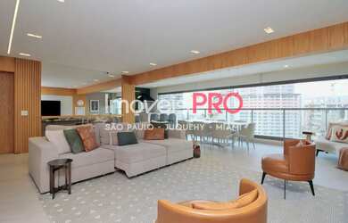 Imagem: O apartamento possui 3 Dormitórios, 5 Banheiros, 3 Vagas na