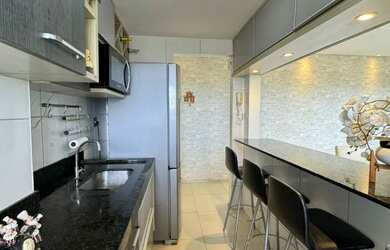 Imagem: O apartamento possui 3 Dormitórios, 2 Banheiros, 2 Vagas na