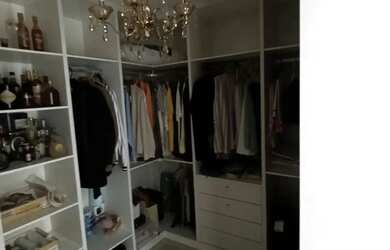 Imagem 8: Imóvel para venda possui 432 metros quadrados com 6 quartos