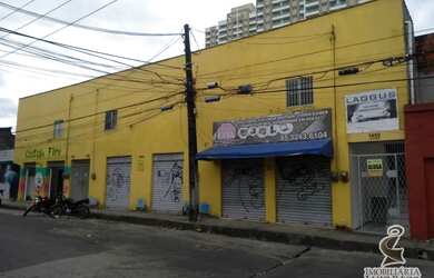 Imagem: O depósito possui 28m² de Área e está localizado em Fátima