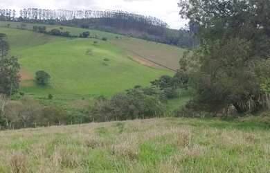 Imagem: A chácara possui 121000m² de Área e está localizado em Jardim