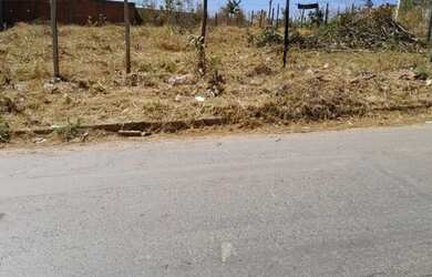 Imagem: O terreno possui 300m² de Área e está localizado em Centro