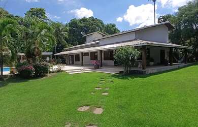 Imagem: Imóvel para venda possui 432 metros quadrados com 6 quartos