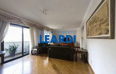 Imagem: O apartamento possui 4 Dormitórios, 4 Banheiros, 4 Vagas na