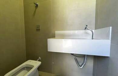 Imagem 8: Incrível casa para venda no condomínio Villa Segura