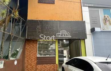 Imagem: O depósito para alugar possui 2 Vagas na garagem e 105m² de