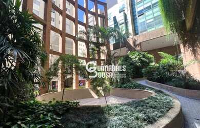 Imagem: O depósito à venda possui 5 Vagas na garagem e 1600m² de