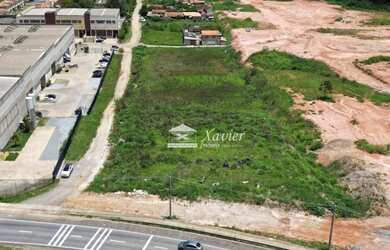 Imagem: O terreno possui 9.563m² de Área e está localizado em Vargem