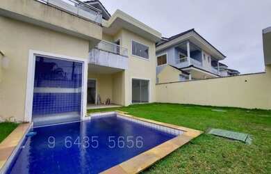 Imagem 1: Casa de condomínio legalizada com 4 suítes individuais mais sótão...