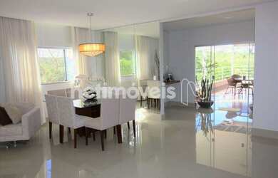 Imagem: A casa em condomínio possui 4 Dormitórios, 3 Banheiros, 2