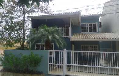 Imagem: A casa em condomínio possui 4 Dormitórios, 3 Banheiros, 2