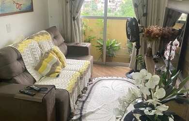 Imagem: O apartamento possui 3 Dormitórios, 1 Banheiro, 1 Vaga na garagem