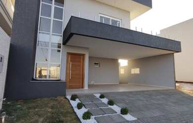 Imagem: A casa em condomínio possui 3 Dormitórios, 3 Banheiros, 2