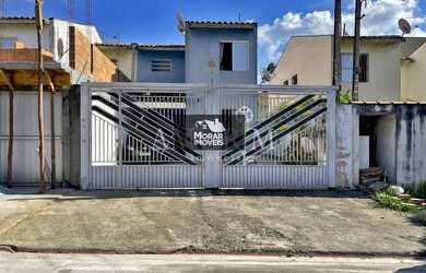 Imagem: A casa possui 3 Dormitórios, 2 Banheiros, 2 Vagas na garagem