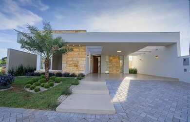 Imagem: A casa em condomínio possui 3 Dormitórios, 4 Banheiros, 4