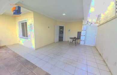 Imagem: A casa em condomínio possui 3 Dormitórios, 5 Banheiros, 2