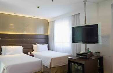 Imagem: O studio possui 1 Dormitório, 1 Banheiro, 1 Vaga na garagem