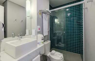 Imagem 9: Flat na Rua Funchal totalmente mobiliado, com cozinha completa para locação....