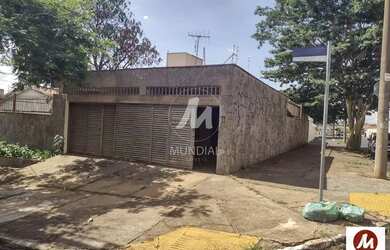 Imagem: O depósito possui 3 Vagas na garagem, 200m² de Área e está
