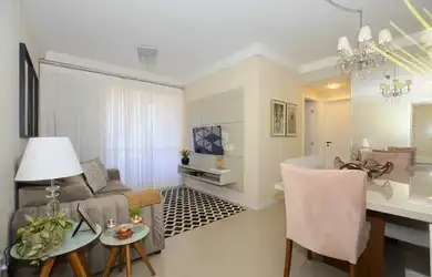 Imagem: O apartamento possui 2 Dormitórios, 1 Banheiro, 1 Vaga na garagem