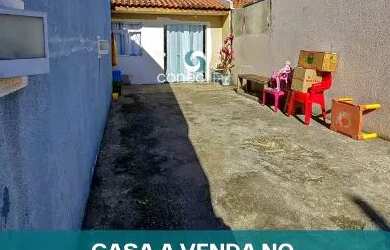 Imagem: A casa possui 2 Dormitórios, 1 Banheiro, 2 Vagas na garagem