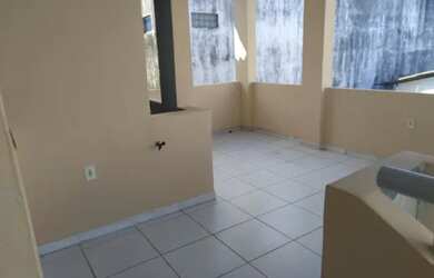 Imagem: A casa possui 2 Dormitórios, 3 Banheiros, 2 Vagas na garagem