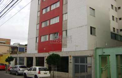 Imagem: O apartamento possui 3 Dormitórios, 1 Banheiro, 2 Vagas na