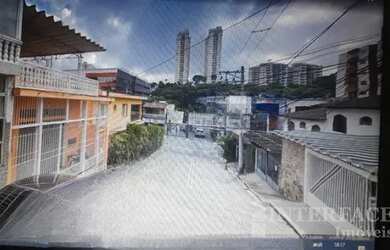 Imagem: A casa possui 4 Dormitórios, 2 Banheiros, 100m² de Área e