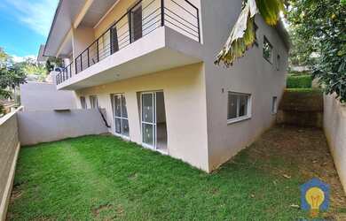 Imagem: A casa em condomínio possui 3 Dormitórios, 3 Banheiros, 3