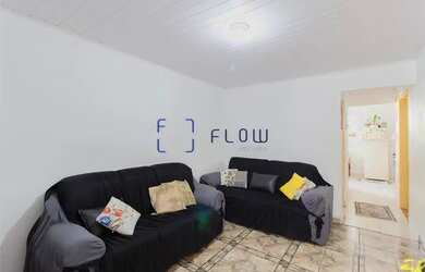 Imagem: A casa possui 4 Dormitórios, 3 Banheiros, 1 Vaga na garagem