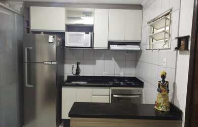 Imagem: O apartamento possui 2 Dormitórios, 1 Banheiro, 1 Vaga na garagem