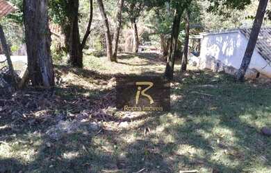 Imagem: O terreno possui 484m² de Área, Churrasqueira, Piscina, Varanda