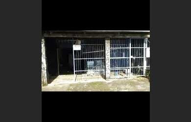 Imagem: A casa possui 2 Banheiros, 210m² de Área e está localizado