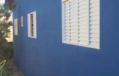 Imagem: A casa possui 3 Dormitórios, 1 Banheiro, 72m² de Área e