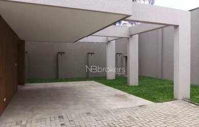 Imagem 4: SOBRADO TRIPLEX COM QUINTAL E JARDIM PRIVATIVO