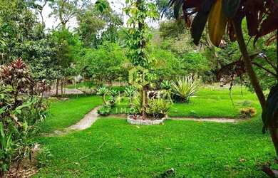 Imagem: O terreno possui 1.475m² de Área, Imóvel novo e está localizado