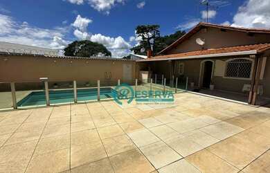 Imagem: O depósito possui 5 Vagas na garagem, 200m² de Área e está